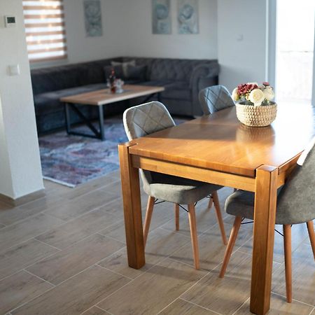 Apartmani Elegance Tuzla Extérieur photo