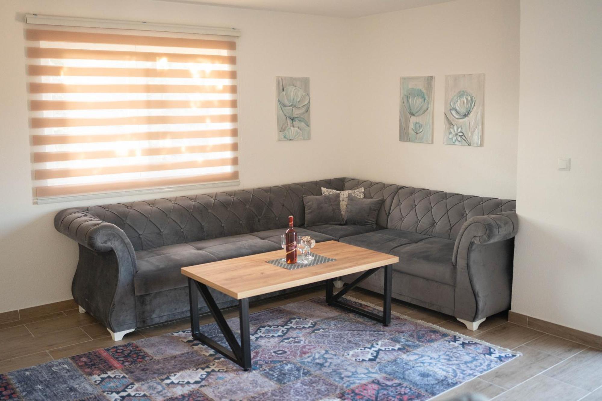 Apartmani Elegance Tuzla Extérieur photo