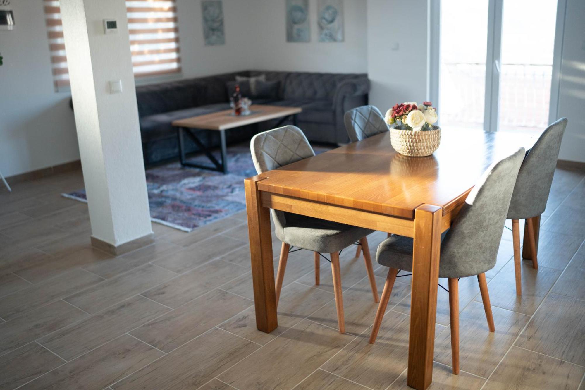 Apartmani Elegance Tuzla Extérieur photo