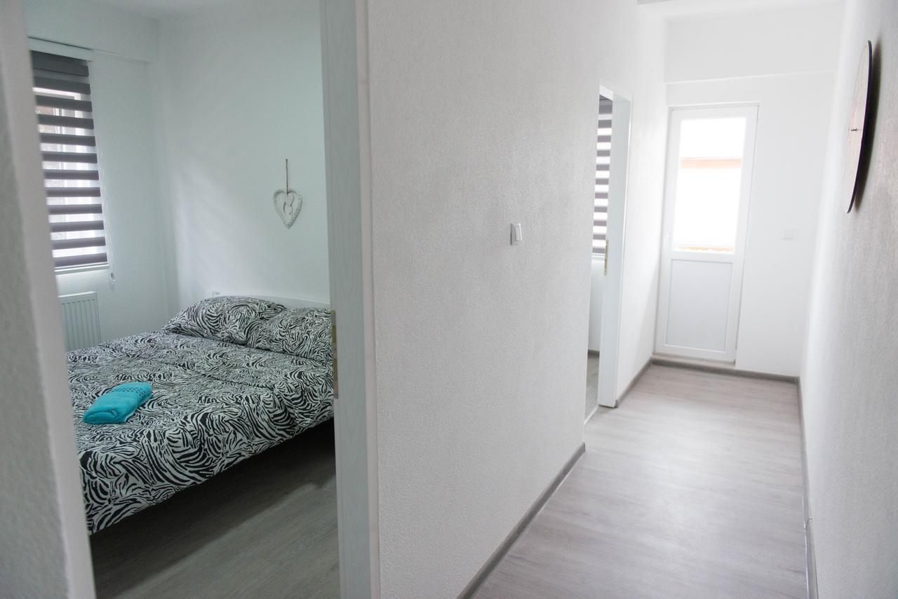 Apartmani Elegance Tuzla Extérieur photo