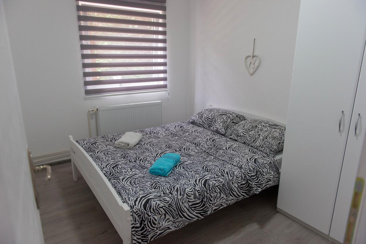 Apartmani Elegance Tuzla Extérieur photo